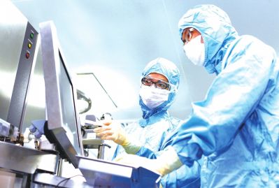 国务院《中国制造2025》，，，，，，，，生物医药等为重点领域