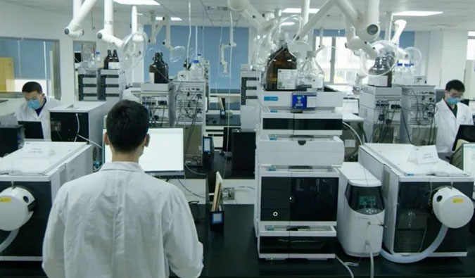 封控不歇工--记一连奋战的米乐YY易游科研人